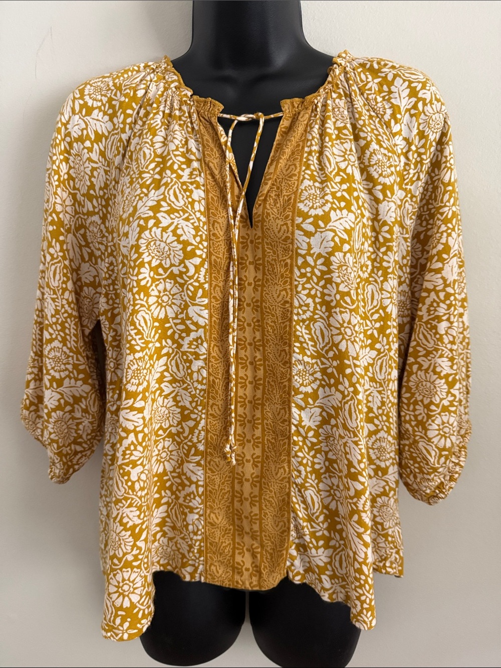 En Crème Women's Mustard Floral Peasant Boho Chic Blouse Size Small